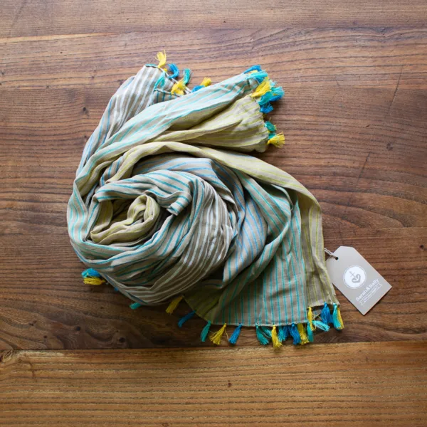 Schal aus Baumwolle mit Quaste, gelb, grau, grün mit Streifen.