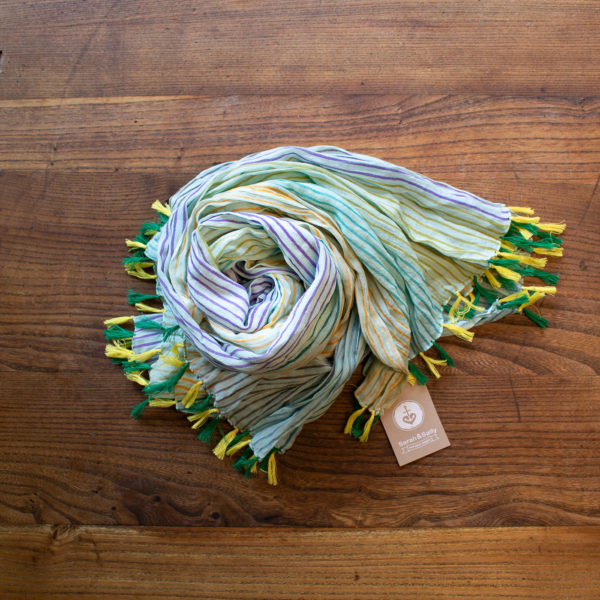 Schal Baumwolle Streifen Grüntöne ergänzt mit Gelben Fransen