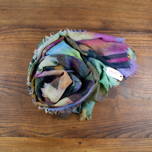Schal in verschiedenen Herbstfarben mit grafischen Mustern 100 % Wolle