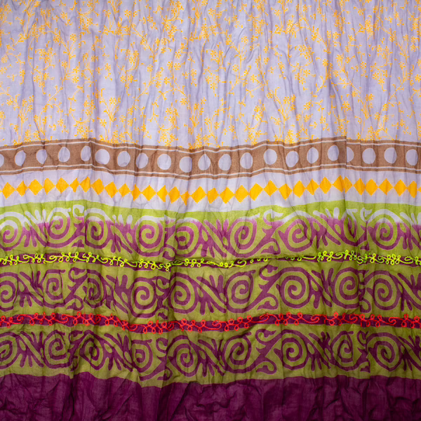 Schal 100 % Baumwolle - Violett mit Streumuster und Borte, Stickerei | Sarah und Sally