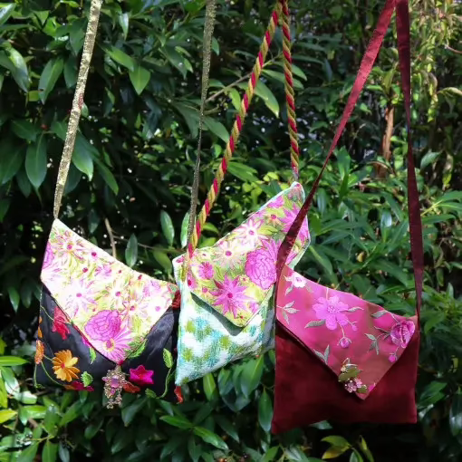 Astrid-Taschen Handgenähte Upcycling Taschen aus hochwertigen Materialien.