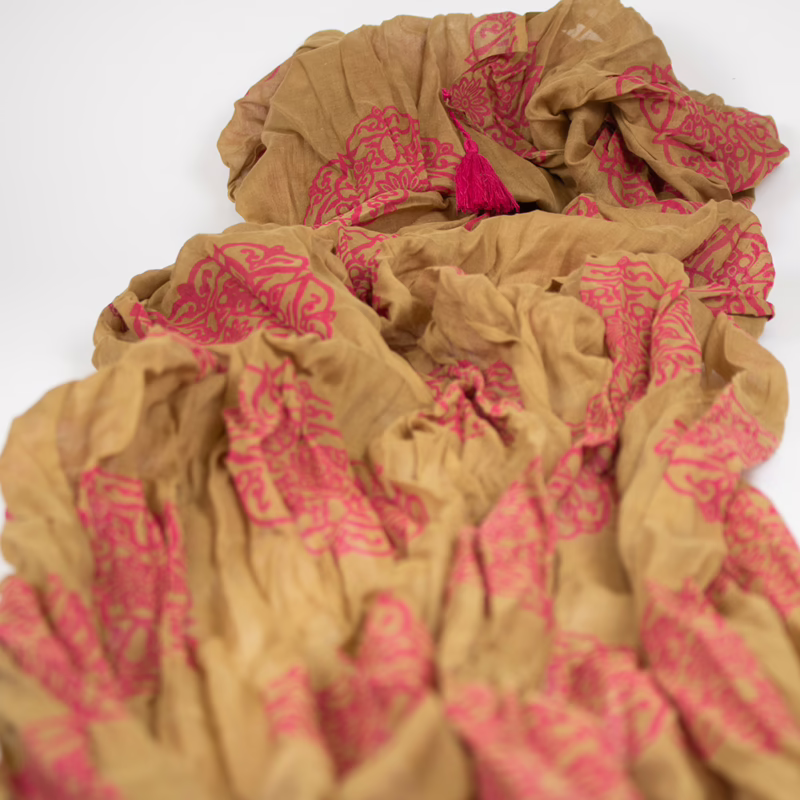 Detailaufnahme des Musters – Sarah & Sally Baumwollschal