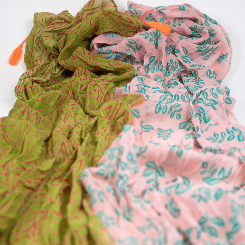 Detailaufnahme des Musters – Sarah & Sally Baumwollschal