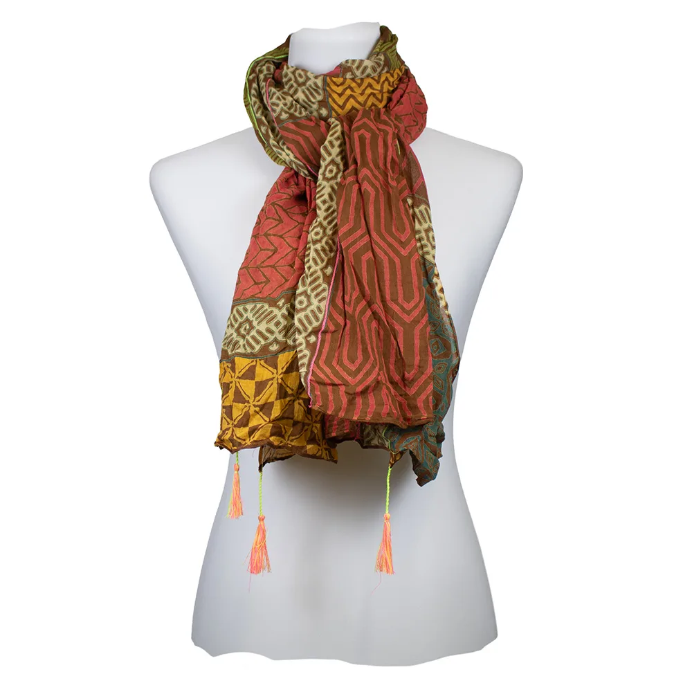 Sarah und Sally | Schal 100 % Baumwolle Patchwork mit Neonstickerei